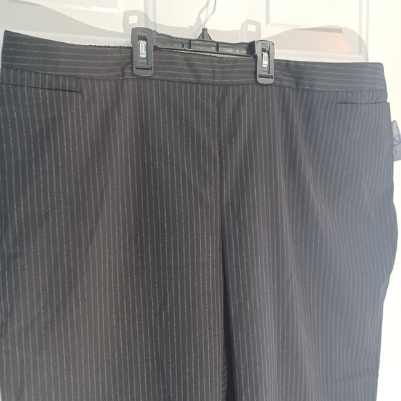 NEW WITH TAGS Catherine's Petite Pant, Size 2XWP 22/24WP Black/Charcoal Striped - Picture 6 of 6